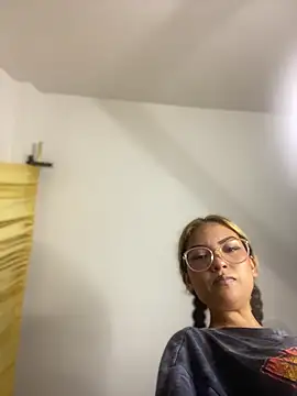 baby_lizy's cam snapshot