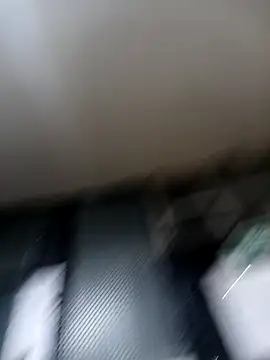 Mia-love-03's cam snapshot