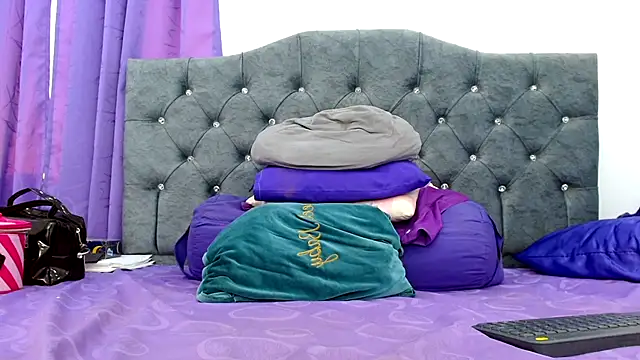 lauren_59's cam snapshot