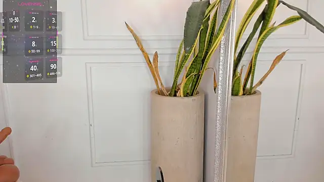 Jazmiinee's cam snapshot