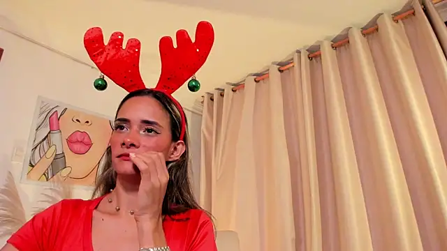 SkiinnyAna's cam snapshot