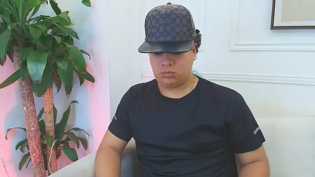 Naim_Bennetsex's cam snapshot