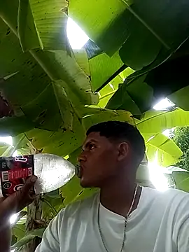 PIG_Spitfeetdirty's cam snapshot