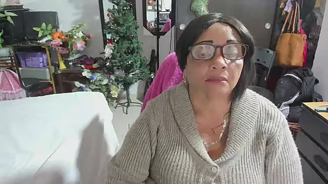 Mrs_mommy_'s cam snapshot