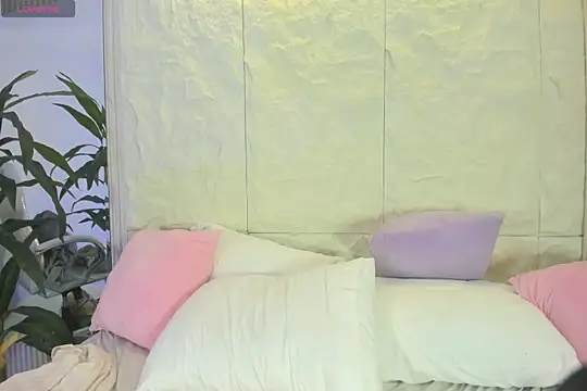 QetziaStoun's cam snapshot