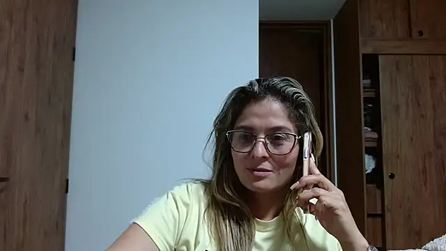 linda-mature43's cam snapshot