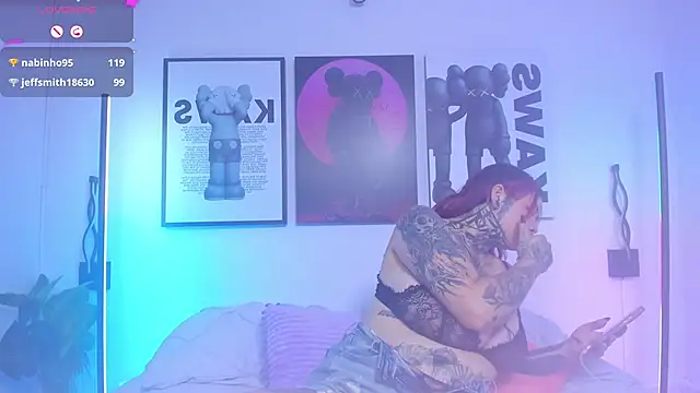 ViolettaBaker_'s cam snapshot