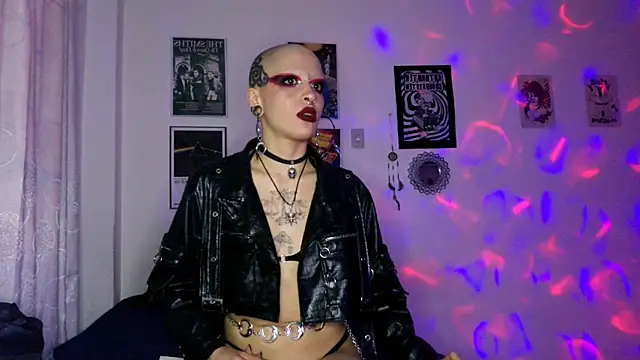 plutonbluemooon333's cam snapshot