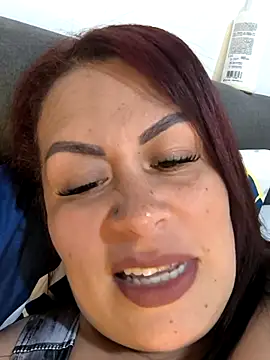 Natasha_mommy's cam snapshot