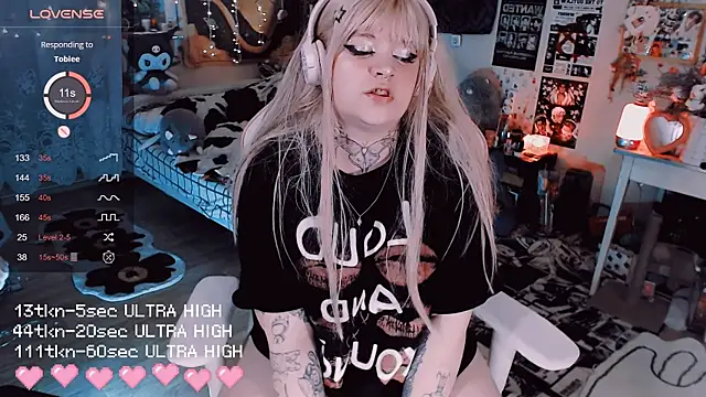 noori__hope's cam snapshot