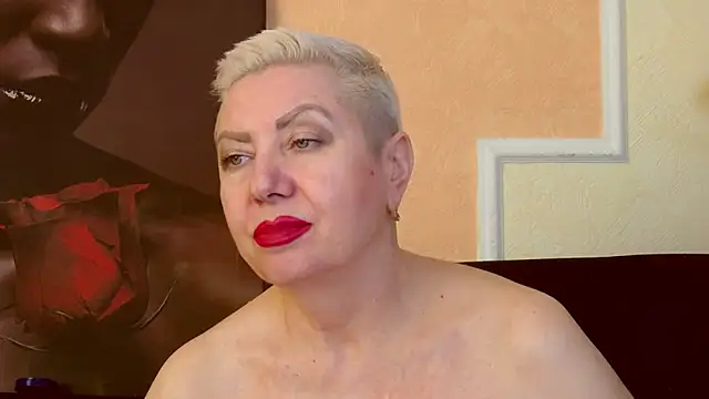 LadyPosh live sex cam