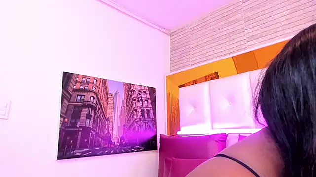 ShaniaBrownn live sex cam