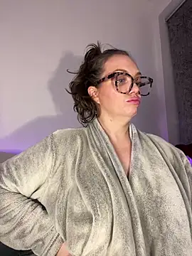 FemDom_RubyKnightXXO live sex cam