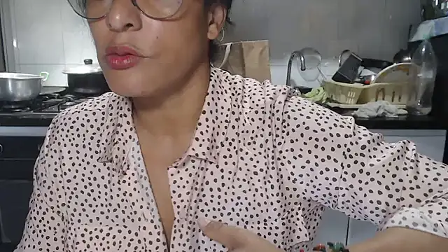 kateleyagrey's cam snapshot