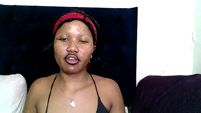 BUNNYCHOWX28's cam snapshot