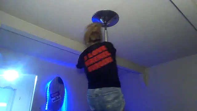 Naughty_Lani's cam snapshot