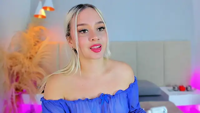 sofia_pamela's cam snapshot