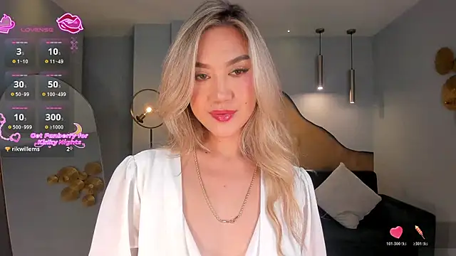 RebeccaHudson's cam snapshot