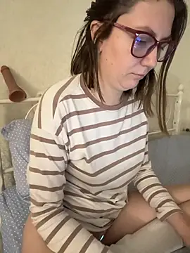 BeatriceTender's cam snapshot