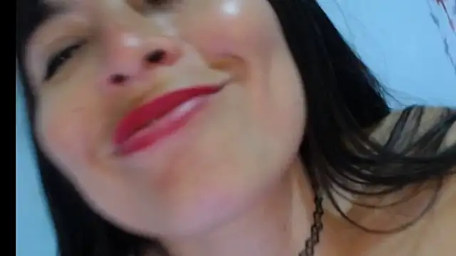 Alexandrasaenz's cam snapshot