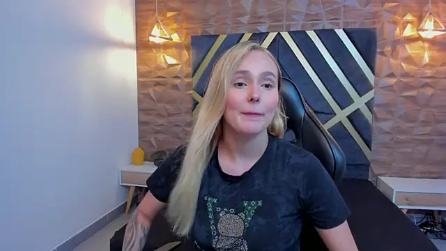 Emmaa_white_'s cam snapshot