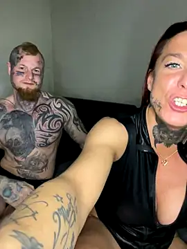 SexyInkedMiilfxx's cam snapshot