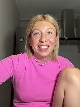 Kittie_Valentine's cam snapshot