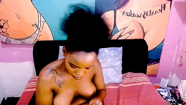 EroticDesiresxxx's cam snapshot