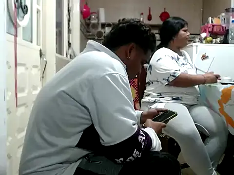 Boycuriousxxx live sex cam