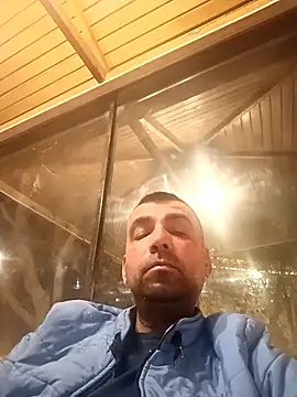 Bugattiveyron1's web cam