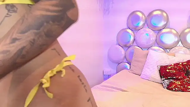 anette_bennet's cam snapshot