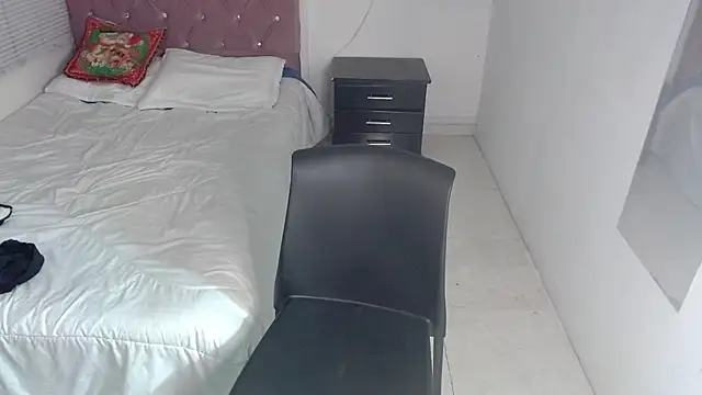 emyfuckhard's cam snapshot