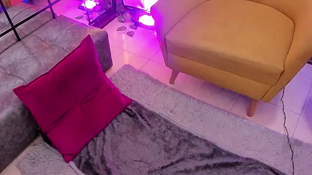 floraginette's cam snapshot