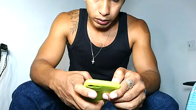 maximo_vega_newv's cam snapshot