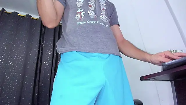 The_skinnyguys's cam snapshot