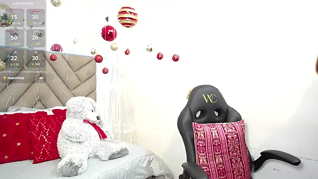 heluejamil's cam snapshot