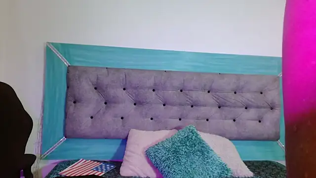 roxx_iie's cam snapshot