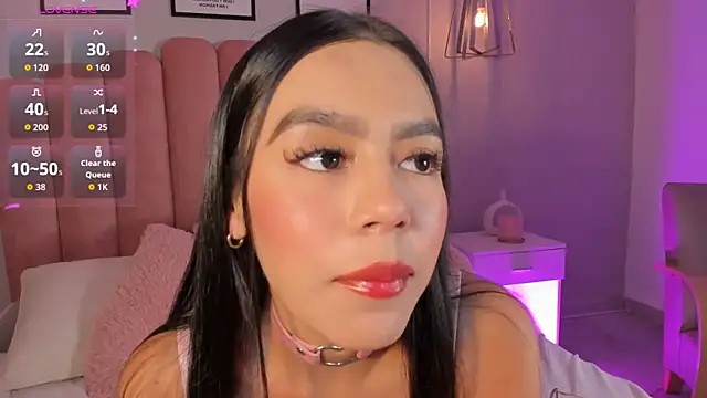 mara_swan_'s cam snapshot