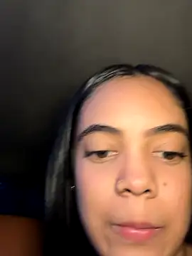 NAUGHTY_LITTLE_18 live sex cam