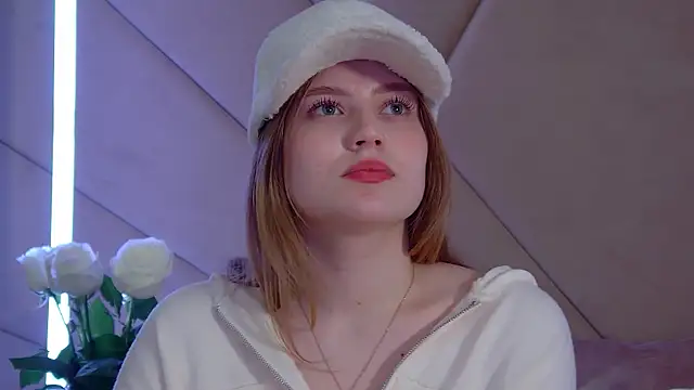 SelinSwarovski's cam snapshot