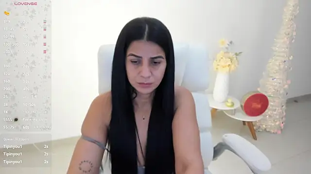 renata_t_'s cam snapshot