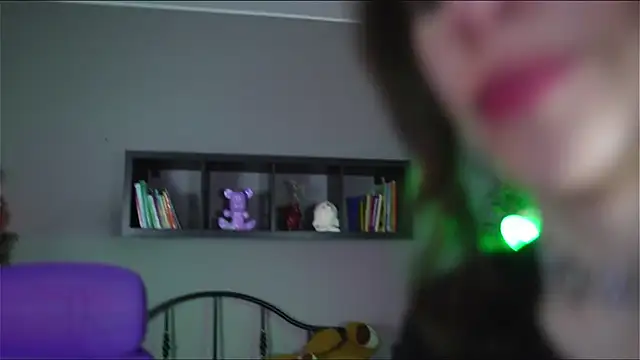 Miyuki_wolf's cam snapshot