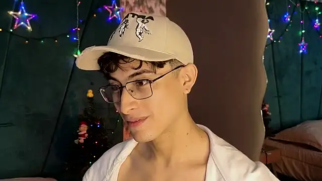 Aaron_Eze's cam snapshot