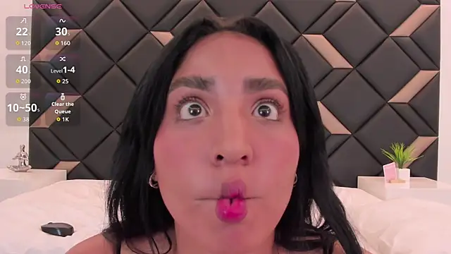 GeraldineSandoval's cam snapshot