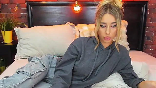 ChristynaRoss live sex cam