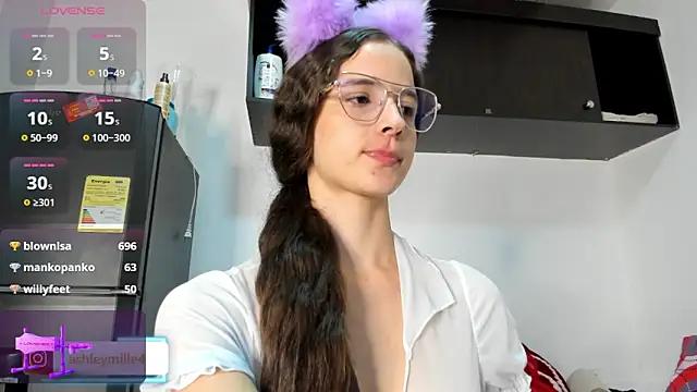 _ashleymiller's cam snapshot