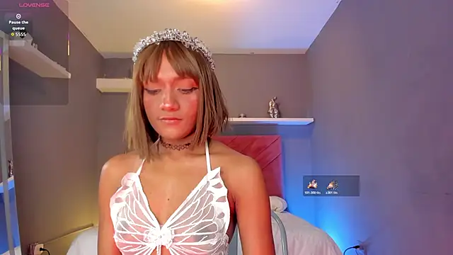 anuskah's cam snapshot