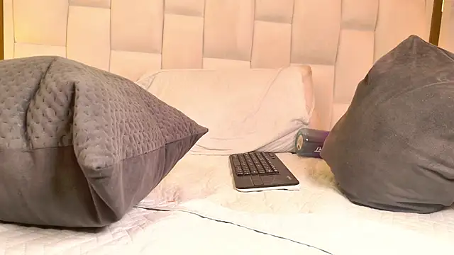 paulina_cano's cam snapshot