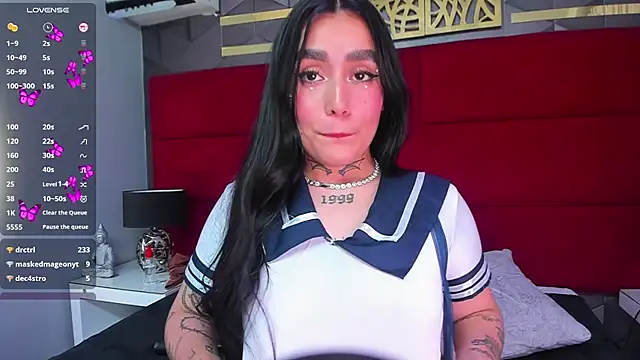 elodie_walker's cam snapshot