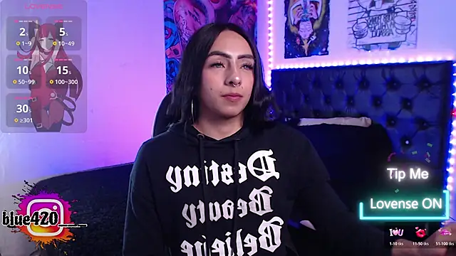 Skyler__blue4 live sex cam